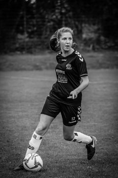 Bild 300 - Frauen SVHU 2 - Wellingsbuettel 1 : Ergebnis: 2:2